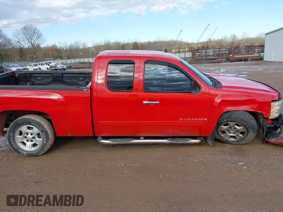 2009 Chevrolet Silverado 1500 LT with VIN 1GCEK29J09Z228449, listed as a IAAI auction lot 41823083 with 145,109 mi miles. Bid and sale history available at carsss.com. Image 13.