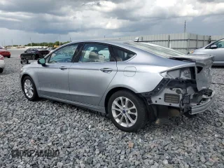 2020 Ford Fusion SE z VIN 3FA6P0HD8LR150929, wystawiony jako Copart lot #59086985 z przebiegiem 69 138 mil mil oraz Szkoda całkowita • Salvage title. Historia ofert i sprzedaży dostępna na DreamBid. Obrazek 2.