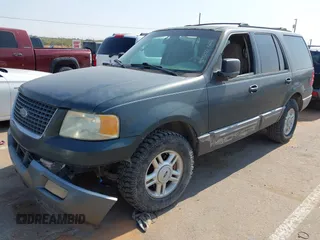 2004 Ford Expedition Special Service z VIN 1FMPU16L74LA65776, wystawiony jako IAAI lot #42318761 z przebiegiem 293 483 mil mil oraz . Historia ofert i sprzedaży dostępna na DreamBid. Obrazek 2.