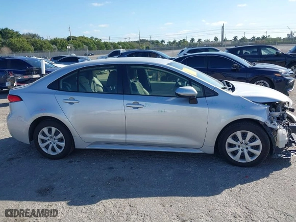 2021 Toyota Corolla LE with VIN JTDEPMAE1MJ187249, listed as a IAAI auction lot 41485491 with 73,256 mi miles. Bid and sale history available at carsss.com. Image 14.