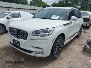 2022 Lincoln Aviator Black Label z VIN 5LM5J9XC9NGL11344, wystawiony jako IAAI lot #42131541 z przebiegiem 36 795 mil mil oraz . Historia ofert i sprzedaży dostępna na DreamBid. Obrazek 2.