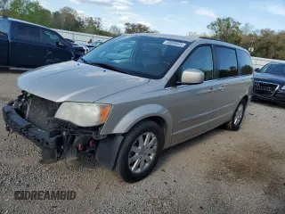 2014 Chrysler Town & Country Touring with VIN 2C4RC1BGXER438570, listed as a Copart auction lot 50008645 with 176,562 mi miles and Salvage Title. Bid and sale history available at carsss.com. Image 1.