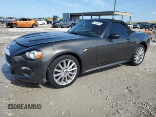 2017 FIAT 124 Spider Lusso z VIN JC1NFAEK7H0123436, wystawiony jako Copart lot #56169965 z przebiegiem 133 320 mil mil oraz Tytuł czysty. Historia ofert i sprzedaży dostępna na DreamBid. Obrazek 1.