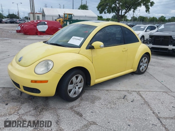 2007 Volkswagen Beetle with VIN 3VWRW31C97M506706, listed as a IAAI auction lot 42510902 with 64,200 mi miles and . Bid and sale history available at DreamBid. Image 2.
