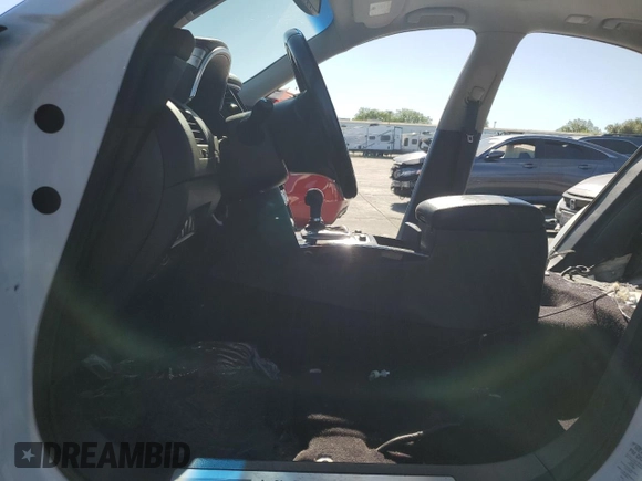 2014 Infiniti QX70 z VIN JN8CS1MW2EM412484, wystawiony jako Copart lot #56695895 z przebiegiem Nie podano mil oraz Szkoda całkowita • Salvage title. Historia ofert i sprzedaży dostępna na DreamBid. Obrazek 7.