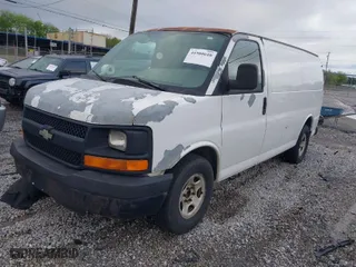 2007 Chevrolet Express Cargo Van with VIN 1GCFG15X271156787, listed as a IAAI auction lot 41980610 with 266,250 mi miles. Bid and sale history available at carsss.com. Image 2.