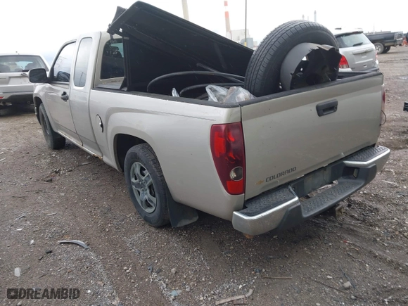 2004 Chevrolet Colorado LS Z85 with VIN 1GCCS198648121953, listed as a IAAI auction lot 42130615 with 161,617 mi miles. Bid and sale history available at carsss.com. Image 3.