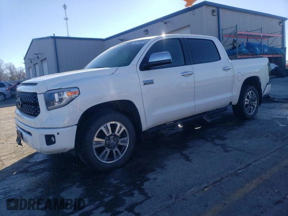 2019 Toyota Tundra SR5 z VIN 5TFAY5F16KX790487, wystawiony jako Copart lot #82783094 z przebiegiem 104 229 mil mil oraz Nie do naprawy • Non repairable. Historia ofert i sprzedaży dostępna na DreamBid. Obrazek 1.