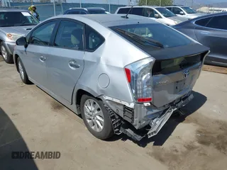 2014 Toyota Prius with VIN JTDKN3DP0E3057534, listed as a IAAI auction lot 42311962 with 109,737 mi miles and . Bid and sale history available at DreamBid. Image 3.