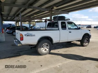 1999 Toyota Tacoma PreRunner with VIN 4TASM92N3XZ486329, listed as a Copart auction lot 50632395 with 358,526 mi miles and Clean title. Bid and sale history available at DreamBid. Image 3.