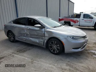 2015 Chrysler 200 Limited z VIN 1C3CCCAB0FN590786, wystawiony jako Copart lot #59507735 z przebiegiem 225 767 mil mil oraz Szkoda całkowita • Salvage title. Historia ofert i sprzedaży dostępna na DreamBid. Obrazek 4.