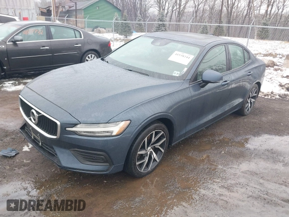 2019 Volvo S60 Momentum with VIN 7JRA22TK1KG014749, listed as a IAAI auction lot 41538244 with 68,224 mi miles. Bid and sale history available at carsss.com. Image 17.