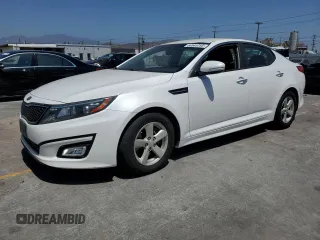 2015 Kia Optima LX z VIN KNAGM4A72F5611355, wystawiony jako Copart lot #56545755 z przebiegiem 28 151 mil mil oraz Szkoda całkowita • Salvage title. Historia ofert i sprzedaży dostępna na DreamBid. Obrazek 1.