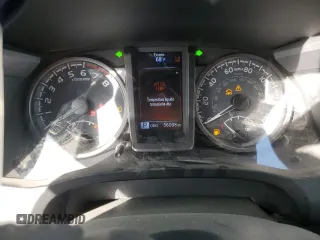 2022 Toyota Tacoma SR with VIN 3TMCZ5AN0NM475548, listed as a Copart auction lot 42057405 with 56,008 mi miles and Salvage title. Bid and sale history available at DreamBid. Image 9.