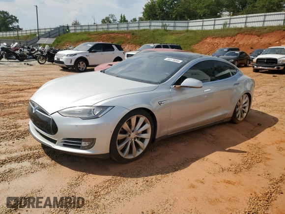 2014 Tesla Model S 60 z VIN 5YJSA1H16EFP62363, wystawiony jako Copart lot #58370095 z przebiegiem 157 726 mil mil oraz Czysty tytuł • Clean title. Historia ofert i sprzedaży dostępna na DreamBid. Obrazek 1.