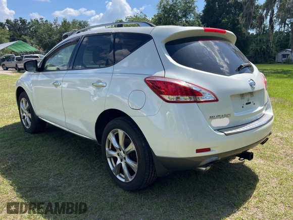 2014 Nissan Murano LE z VIN JN8AZ1MU3EW404562, wystawiony jako Copart lot #58057755 z przebiegiem 56 948 mil mil oraz Szkoda całkowita • Salvage title. Historia ofert i sprzedaży dostępna na DreamBid. Obrazek 3.