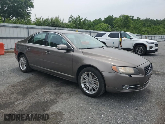 2007 Volvo S80 V8 z VIN YV1AH852071020057, wystawiony jako Copart lot #61176825 z przebiegiem 1 185 225 mil mil oraz Czysty tytuł • Clean title. Historia ofert i sprzedaży dostępna na DreamBid. Obrazek 4.