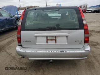 2000 Volvo V70 with VIN YV1LW61J8Y2703877, listed as a Copart auction lot 78783034 with 257,747 mi miles and Salvage Title. Bid and sale history available at carsss.com. Image 6.