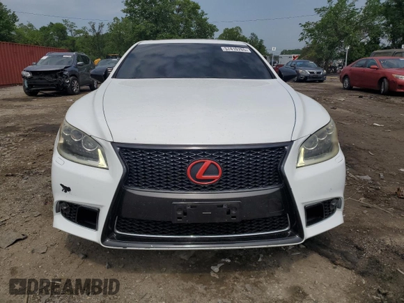 2013 Lexus LS 460 z VIN JTHCL5EF3D5016800, wystawiony jako Copart lot #57410765 z przebiegiem 174 007 mil mil oraz Szkoda całkowita • Salvage title. Historia ofert i sprzedaży dostępna na DreamBid. Obrazek 5.