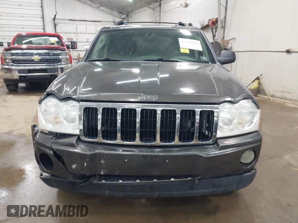 2005 Jeep Grand Cherokee Limited with VIN 1J4HR58255C730532, listed as a IAAI auction lot 42208928 with 170,071 mi miles and . Bid and sale history available at DreamBid. Image 12.