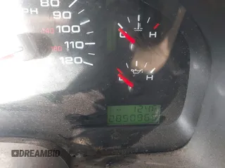 2004 Ford F-150 STX с VIN 1FTRX14W14FA10594, выставлен на аукционе IAAI как лот 42278746 с пробегом 285 096 миль миль и . История ставок и продаж доступна на DreamBid. Изображение 15.