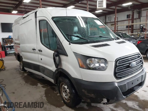 2019 Ford Transit with VIN 1FTYR2CM4KKA35599, listed as a IAAI auction lot 41595455 with 222,851 mi miles. Bid and sale history available at carsss.com. Image 1.