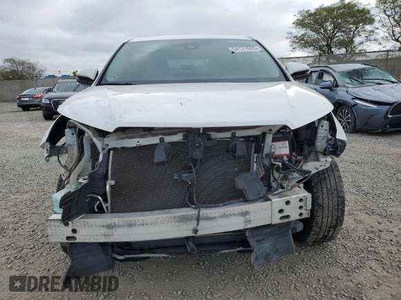 2018 Toyota Highlander LE with VIN 5TDZARFH6JS040524, listed as a Copart auction lot 54171085 with 62,341 mi miles and Salvage title. Bid and sale history available at DreamBid. Image 5.