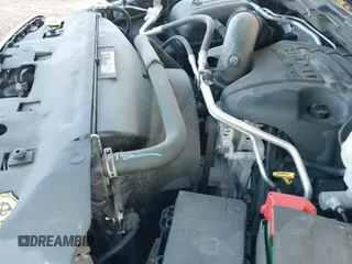 2014 Ram 1500 Express z VIN 1C6RR7KT4ES220631, wystawiony jako IAAI lot #42612207 z przebiegiem 128 548 mil mil oraz . Historia ofert i sprzedaży dostępna na DreamBid. Obrazek 20.