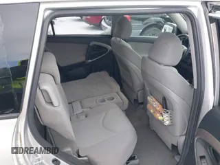 2006 Toyota RAV4 Limited with VIN JTMBK31V065012644, listed as a IAAI auction lot 41164316 with 215,149 mi miles. Bid and sale history available at carsss.com. Image 8.