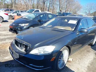 2012 Mercedes-Benz S 550 z VIN WDDNG9EB4CA430358, wystawiony jako IAAI lot #41355572 z przebiegiem 129 781 mil mil oraz . Historia ofert i sprzedaży dostępna na DreamBid. Obrazek 16.