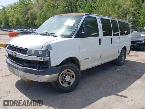 2005 Chevrolet Express Passenger with VIN 1GAHG35U051181753, listed as a IAAI auction lot 42074333 with 335,090 mi miles and . Bid and sale history available at DreamBid. Image 17.