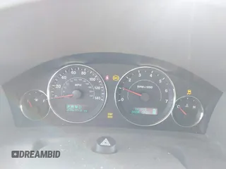2007 Jeep Commander Sport z VIN 1J8HG48K07C559271, wystawiony jako IAAI lot #42032853 z przebiegiem 236 443 mil mil oraz . Historia ofert i sprzedaży dostępna na DreamBid. Obrazek 7.