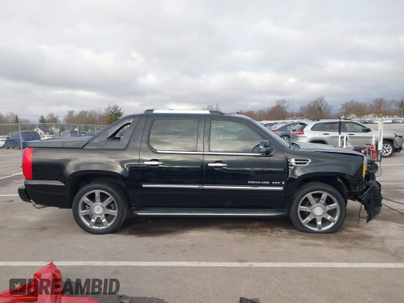 2008 Cadillac Escalade EXT z VIN 3GYFK62898G267066, wystawiony jako IAAI lot #41838226 z przebiegiem 115 559 mil mil oraz . Historia ofert i sprzedaży dostępna na DreamBid. Obrazek 13.