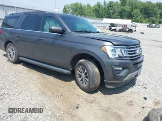 2020 Ford Expedition Max XLT z VIN 1FMJK1HT9LEA70229, wystawiony jako IAAI lot #42288211 z przebiegiem 51 047 mil mil oraz . Historia ofert i sprzedaży dostępna na DreamBid. Obrazek 1.