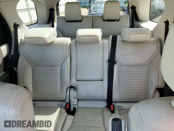2017 Land Rover Discovery HSE Luxury with VIN SALRHBBK4HA000351, listed as a Copart auction lot 53919435 with 134,138 mi miles and Clean Title. Bid and sale history available at DreamBid. Image 10.
