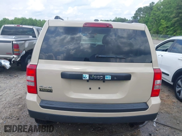 2017 Jeep Patriot Sport SE z VIN 1C4NJRBB7HD179745, wystawiony jako IAAI lot #42123308 z przebiegiem 100 255 mil mil oraz . Historia ofert i sprzedaży dostępna na DreamBid. Obrazek 16.