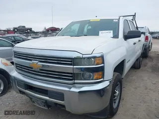 2015 Chevrolet Silverado 2500HD Work Truck with VIN 1GC1CUEG8FF570634, listed as a IAAI auction lot 41573949 with 108,346 mi miles. Bid and sale history available at carsss.com. Image 17.