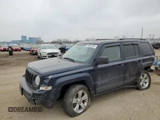 2013 Jeep Patriot Latitude with VIN 1C4NJPFA2DD238409, listed as a Copart auction lot 43657345 with 136,183 mi miles and Salvage Title. Bid and sale history available at carsss.com. Image 1.