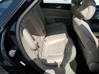 2017 Lincoln MKZ Reserve z VIN 3LN6L5E98HR650725, wystawiony jako Copart lot #52309525 z przebiegiem 91 589 mil mil oraz Szkody całkowita. Historia ofert i sprzedaży dostępna na DreamBid. Obrazek 10.