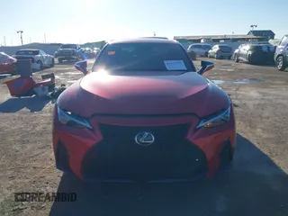 2024 Lexus IS 350 F Sport z VIN JTHBZ1B24R5080548, wystawiony jako IAAI lot #41143943 z przebiegiem 667 mil mil oraz . Historia ofert i sprzedaży dostępna na DreamBid. Obrazek 13.