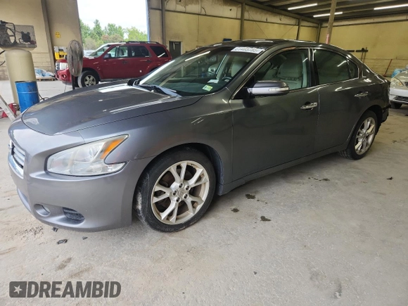 2014 Nissan Maxima SV with VIN 1N4AA5AP2EC473629, listed as a Copart auction lot 61405785 with 144,342 mi miles and Clean title. Bid and sale history available at DreamBid. Image 1.