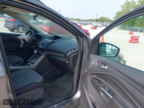2013 Ford Escape SE z VIN 1FMCU0GX9DUC42459, wystawiony jako IAAI lot #42526275 z przebiegiem 203 310 mil mil oraz . Historia ofert i sprzedaży dostępna na DreamBid. Obrazek 5.