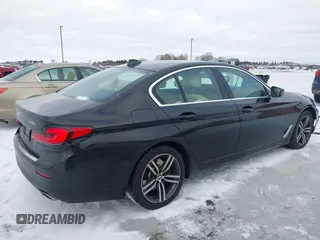2021 BMW 5 Series 530i xDrive with VIN WBA13BJ09MWX05336, listed as a IAAI auction lot 41349089 with 35,085 mi miles and . Bid and sale history available at DreamBid. Image 4.