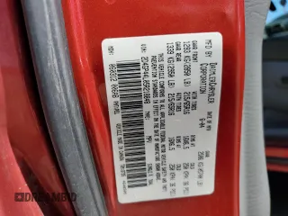 2005 Dodge Caravan SXT with VIN 2D4GP44L05R218848, listed as a Copart auction lot 61288954 with 201,265 mi miles and Salvage Title. Bid and sale history available at carsss.com. Image 15.