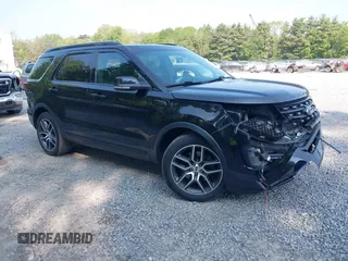 2017 Ford Explorer Sport z VIN 1FM5K8GTXHGE26582, wystawiony jako IAAI lot #42412469 z przebiegiem 89 774 mil mil oraz . Historia ofert i sprzedaży dostępna na DreamBid. Obrazek 1.