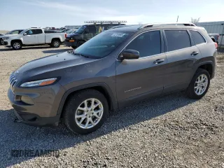 2018 Jeep Cherokee Latitude Plus with VIN 1C4PJLLB1JD542986, listed as a Copart auction lot 52150685 with 43,997 mi miles and Salvage Title. Bid and sale history available at carsss.com. Image 1.