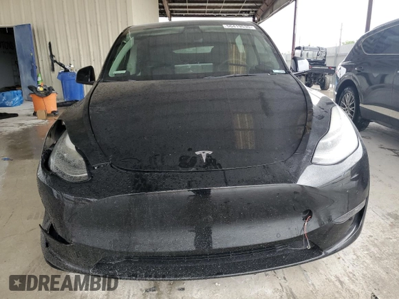 2022 Tesla Model Y Long Range z VIN 7SAYGDEE1NF393187, wystawiony jako Copart lot #56419535 z przebiegiem 82 757 mil mil oraz Nie do naprawy • Non repairable. Historia ofert i sprzedaży dostępna na DreamBid. Obrazek 5.
