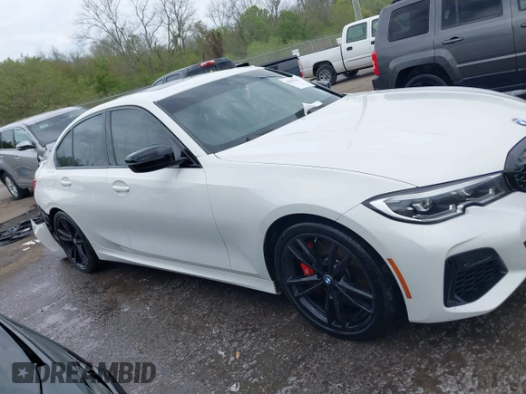 2021 BMW 3 Series M340i with VIN 3MW5U7J01M8B74069, listed as a IAAI auction lot 41879940 with 61,721 mi miles. Bid and sale history available at carsss.com. Image 13.
