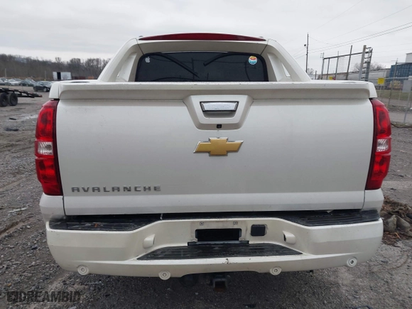 2012 Chevrolet Avalanche LTZ with VIN 3GNMCGE03CG254318, listed as a IAAI auction lot 41538283 with 291,833 mi miles. Bid and sale history available at carsss.com. Image 16.