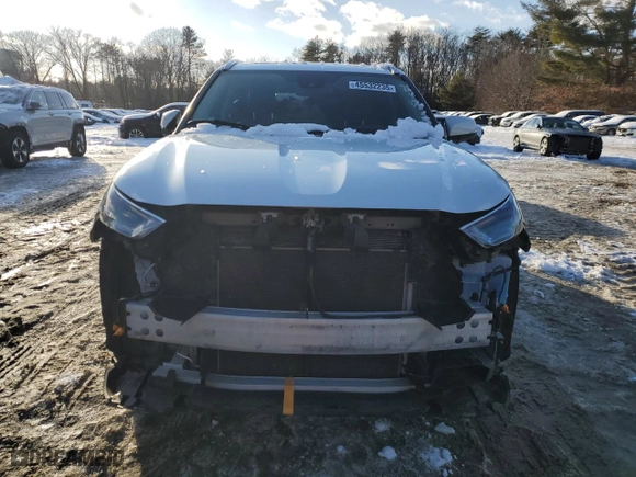 2022 Toyota Highlander XLE with VIN 5TDGZRBH1NS560710, listed as a Copart auction lot 45532235 with 57,781 mi miles and Salvage Title. Bid and sale history available at carsss.com. Image 5.